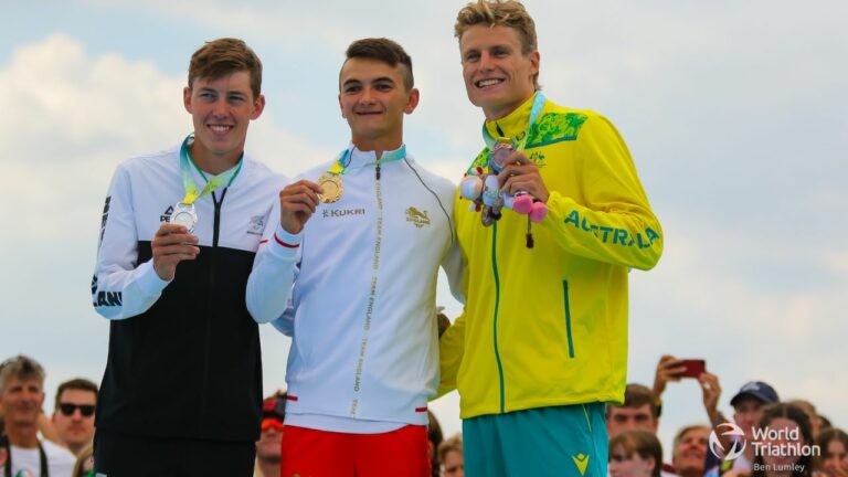 Birmingham 2022 Men's podium - Alex Yee, Hayden Wilde, Matt Hauser