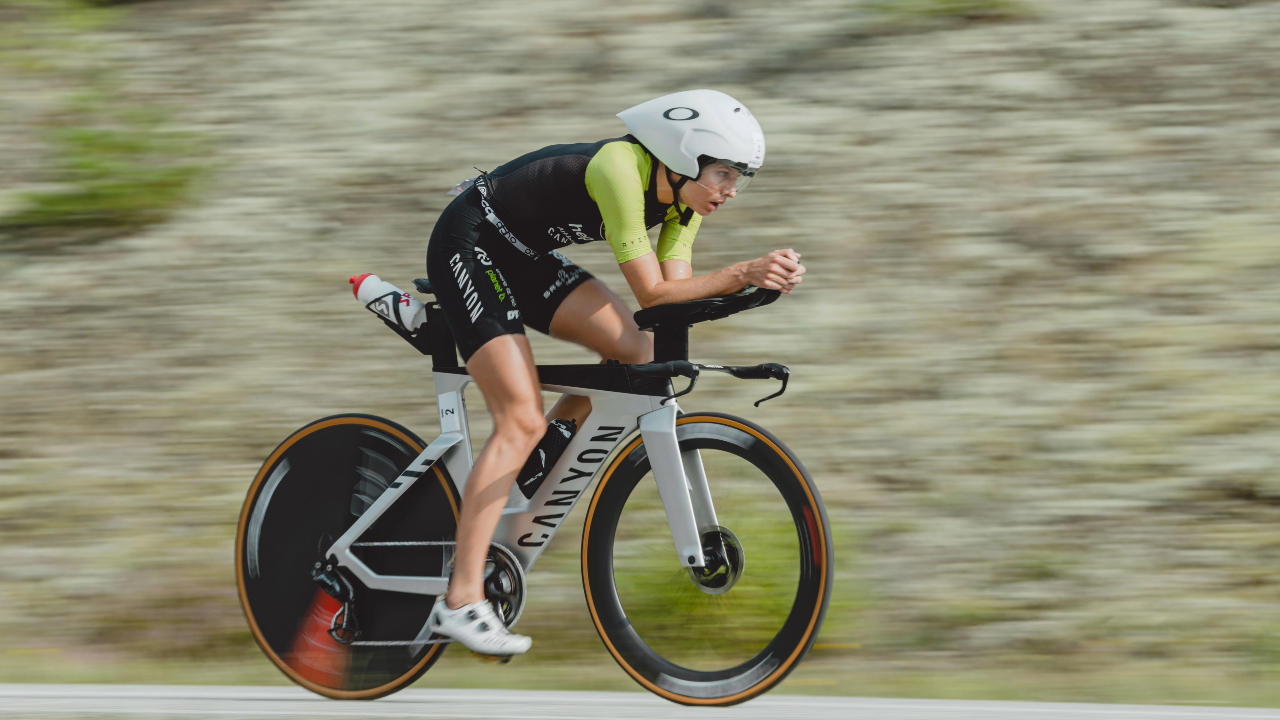 Imogen Simmonds on the bike at Ironman Finland