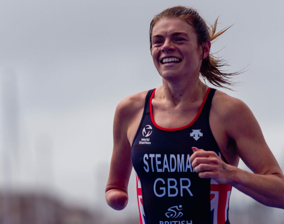 Lauren Steadman on the run at World Triathlon Para Series Swansea 2023