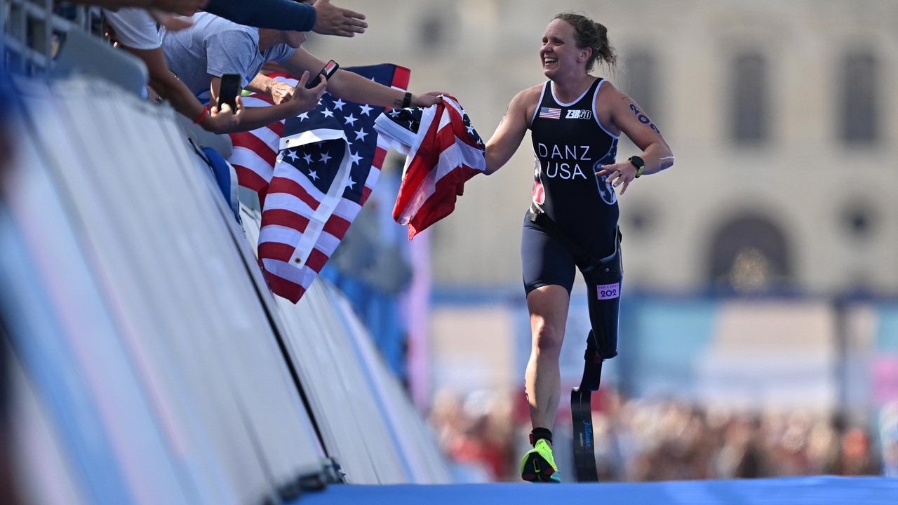 Hailey Danz Paris 2024 Paralympic Games Triathlon PTS3