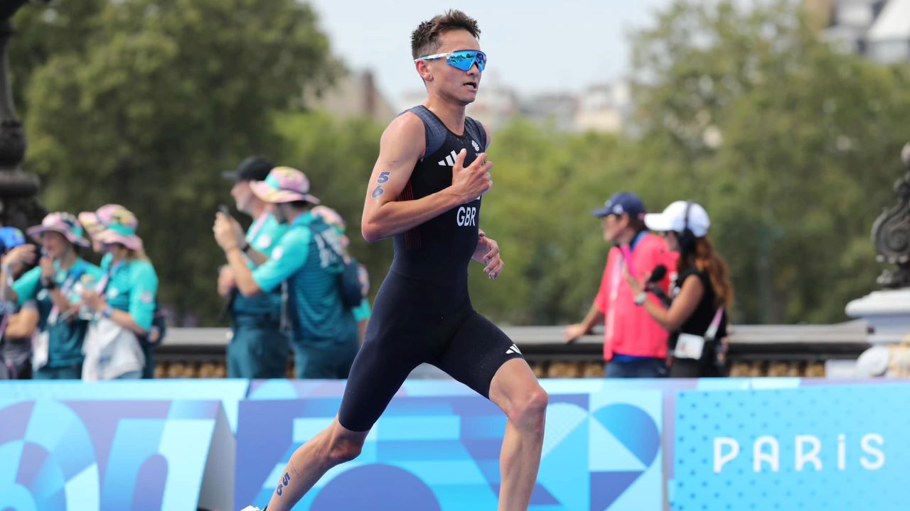 Paris 2024 Olympic mens triathlon Alex Yee run